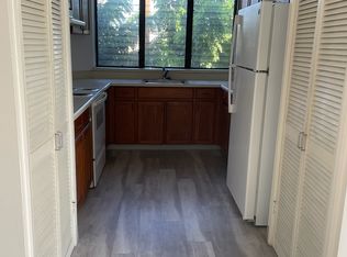 922 McCully St APT 301, Honolulu, HI 96826