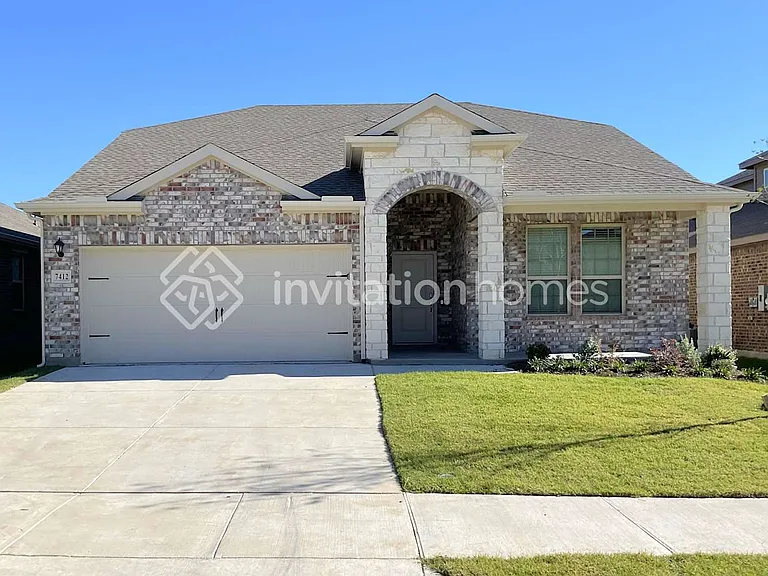 7412 Alfriston Pl — Photo 1