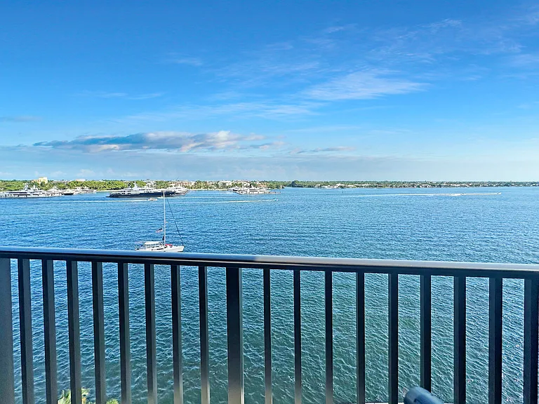 1200 S Flagler Dr #802 — Photo 3