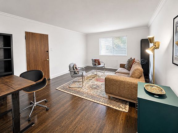 3rd image of 1100 Colorado Blvd APT 306