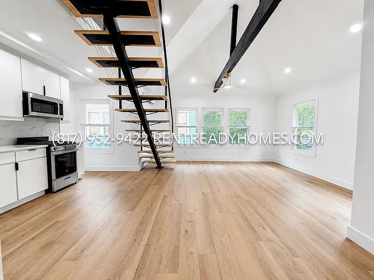 104 S. Windomere Ave. — Photo 4
