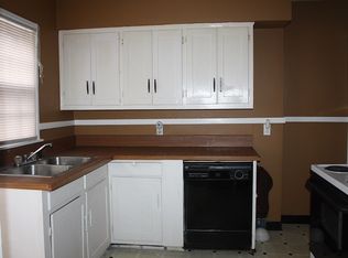 570 Vaughn Rd, Memphis, TN 38122