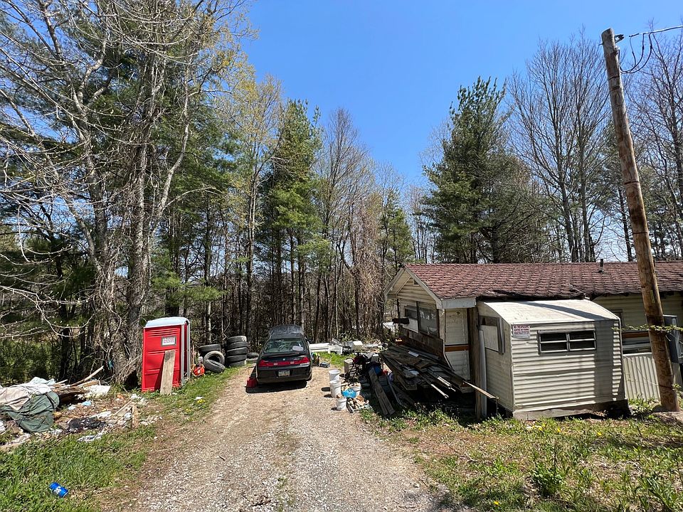 2nd image of Hackett Gragg Rd
