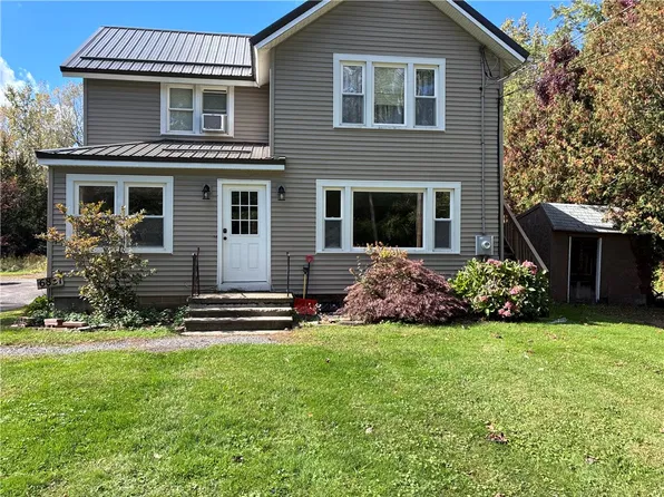6831 Furnace Rd #1, Ontario, NY 14519
