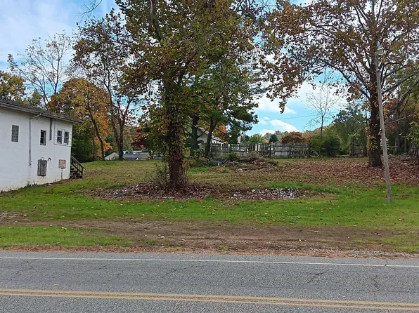 Rock Rd W, Radford, VA 24141