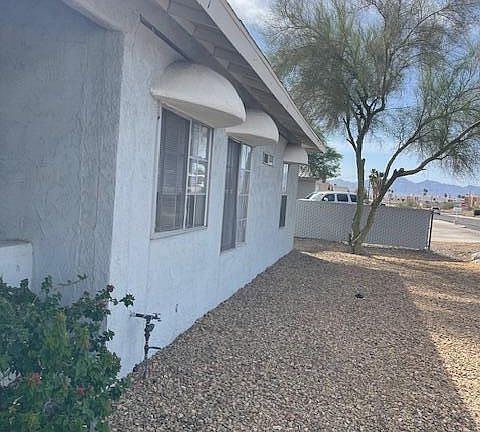 4th image of 1940 Magnolia Dr APT 1