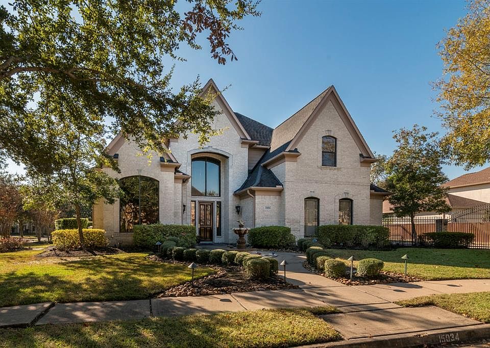 Impressive Peterson Home Builders Custom on corner site. Just steps away from an area park.