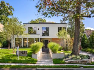 921 Sheridan Rd, Glencoe, IL 60022