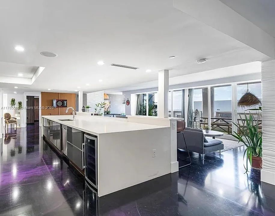 1st image of 1717 N Bayshore Dr #3545