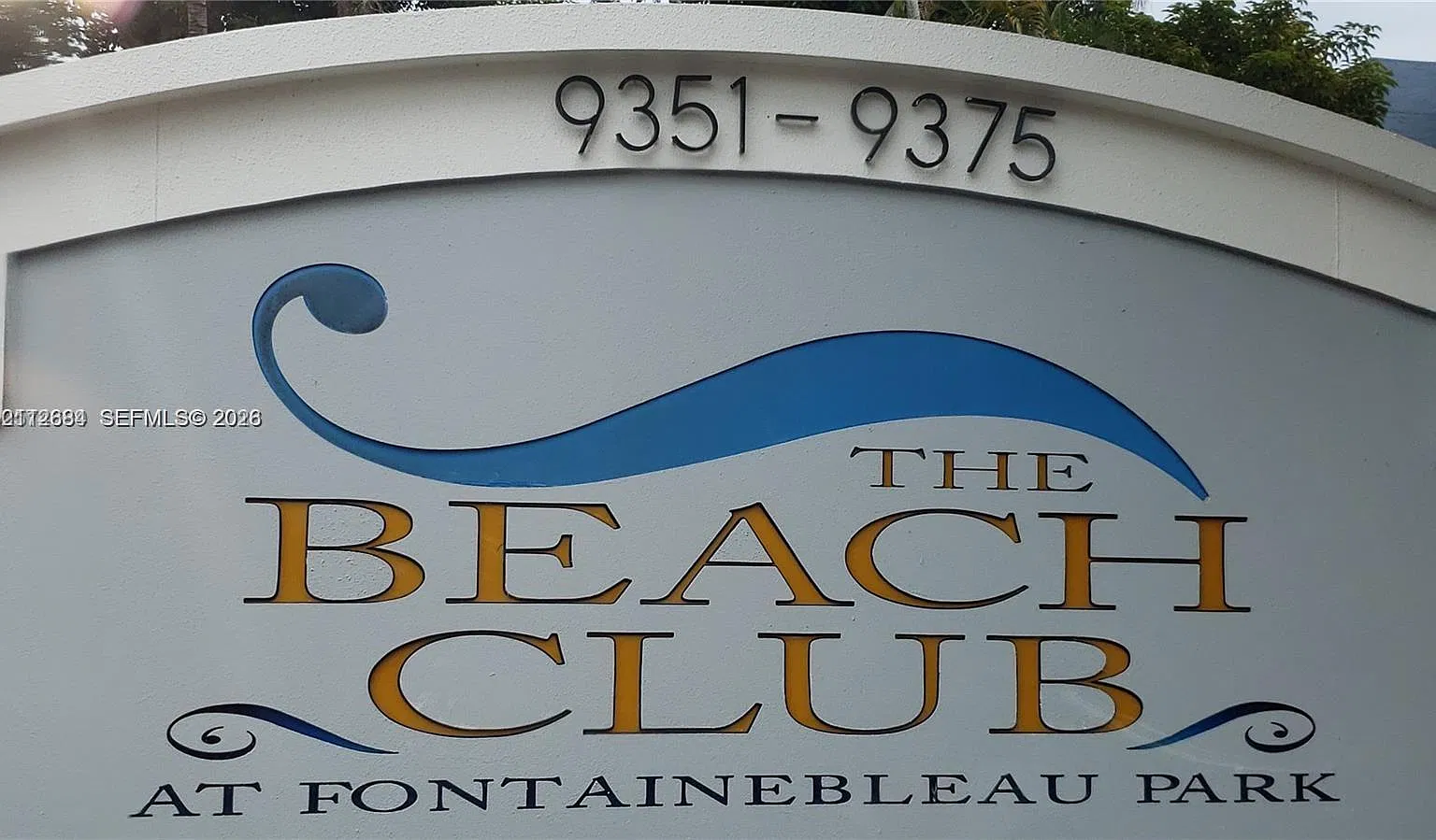 The Beach Club Fontainebl — Photo 1