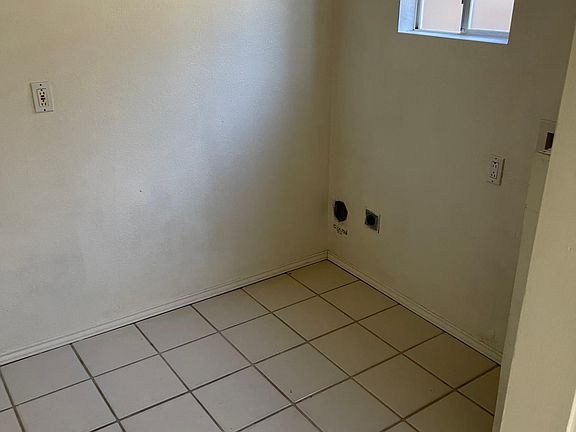 5th image of 2024 E Idaho Ave