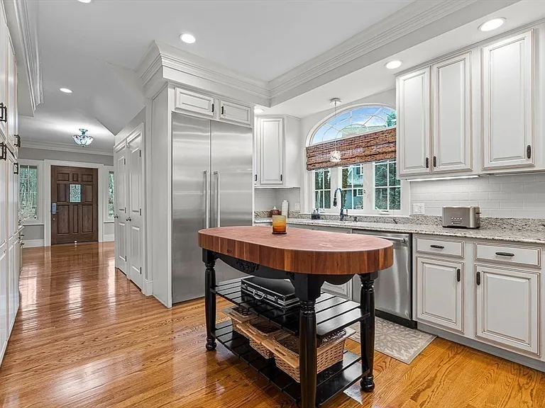 34 Glen Rd — Photo 17