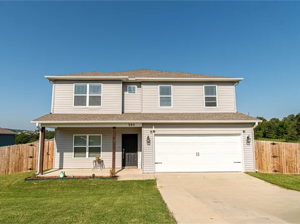 395 Worley St, Huntsville, AR 72740