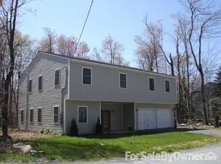 608 Forest Dr, Tobyhanna, PA 18466