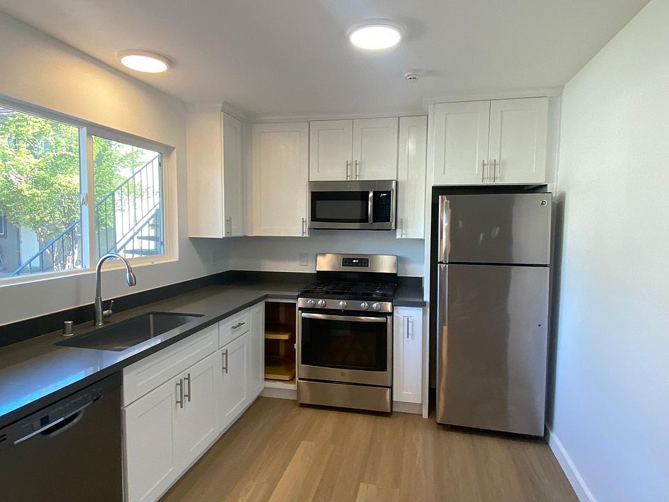 1st image of 8163 Olof St #5