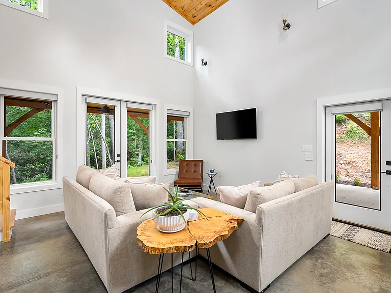 1278 Academy Rd — Photo 10