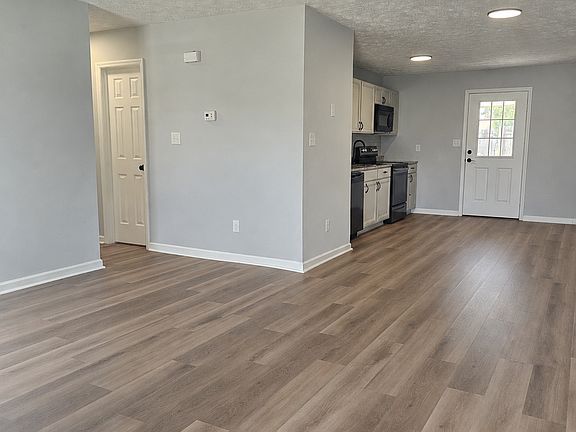 2nd image of 173 Centipede Ln #173