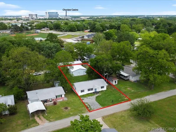 504 W McCurtain Ave, Calera, OK 74730