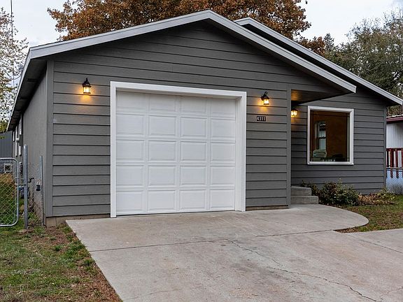 2nd image of 4311 E 8th Ave