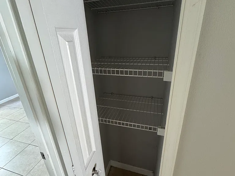 449 SW Fifer Ave — Photo 10