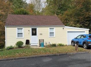 61 Burr Rd, Southbury, CT 06488