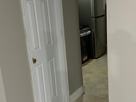 4th image of 2062 Virgil Pl #1