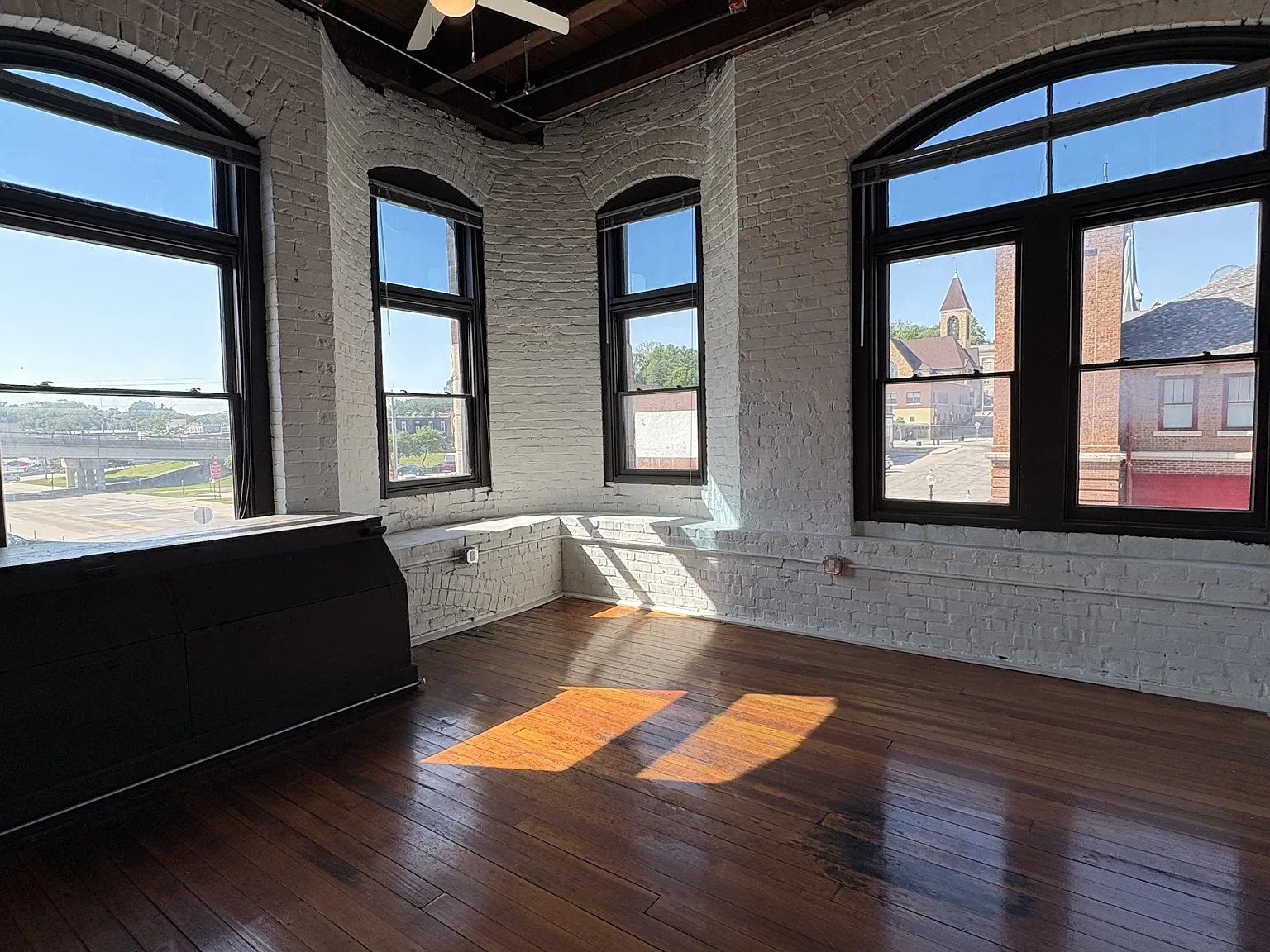 Blaul Lofts - 215 — Photo 1