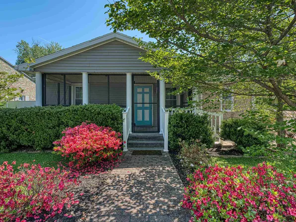 613 N 1st St, Boonville, IN 47601