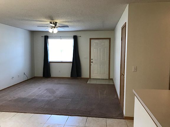 5th image of 803 S Erika Ave