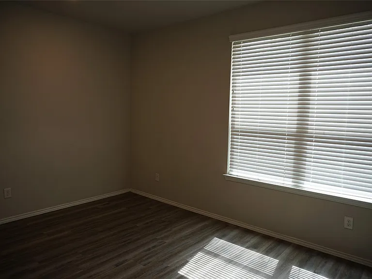10197 Barberry — Photo 10