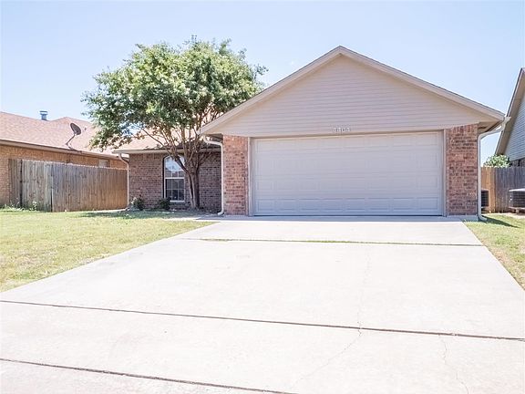 2nd image of 4404 SW Rolling Hills Dr