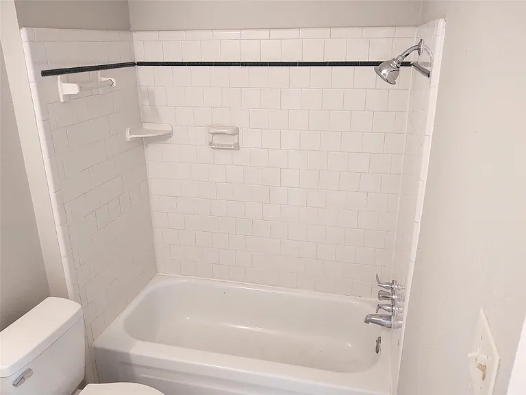 2187 Pilgrims Bend Dr — Photo 17