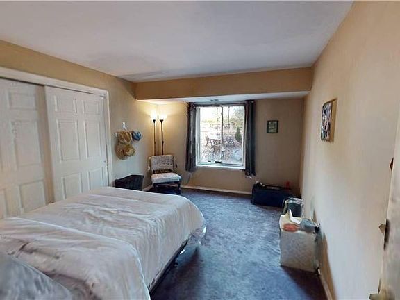 5th image of 21 Kiowa Ct