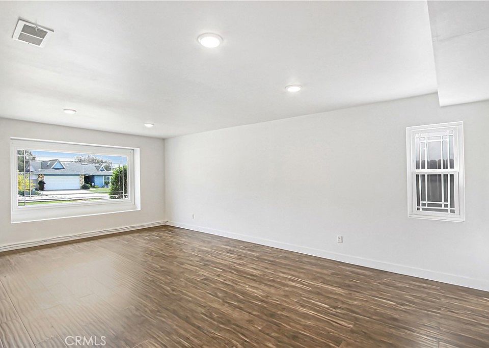 1st image of 458 Termino Ave