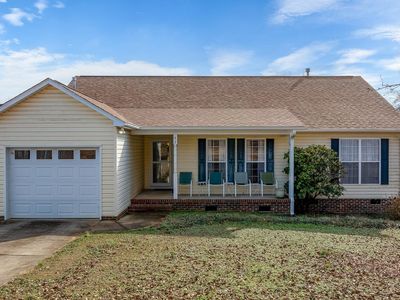 42 Stevenson Rd, Taylors, SC, 29687