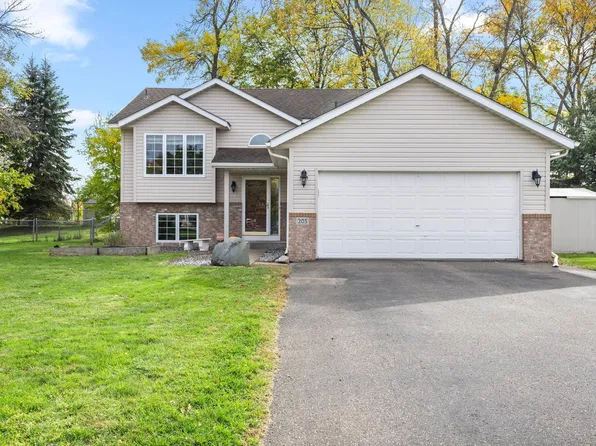 205 Carissa Ln SW, Saint Michael, MN 55376