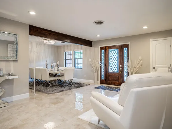 12739 Memorial Dr, Houston, TX 77024