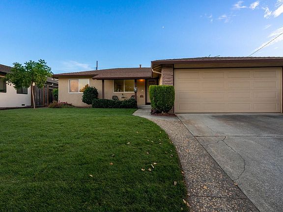 2nd image of 2827 Gazelle Dr