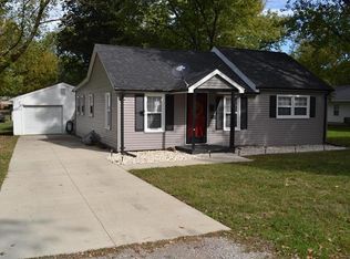 1751 Jefferson St, Carlyle, IL