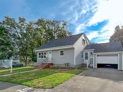 3 Kays Rd, Stoneham, MA, 02180