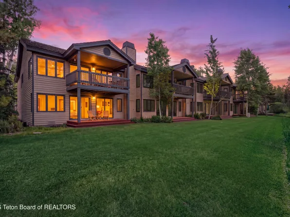 3920 N Pond Dr #10, Wilson, WY 83014