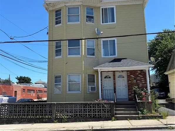 150 Newell Ave, Pawtucket, RI 02860