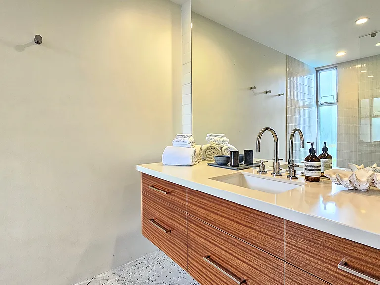 111 Hind Dr — Photo 31