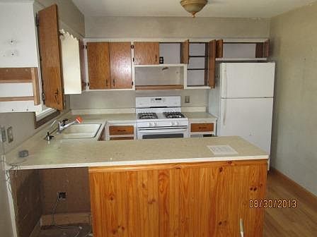 3rd image of 222 S Moreland Blvd