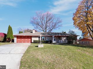 661 Colleen Dr, Harrisburg, PA 17109