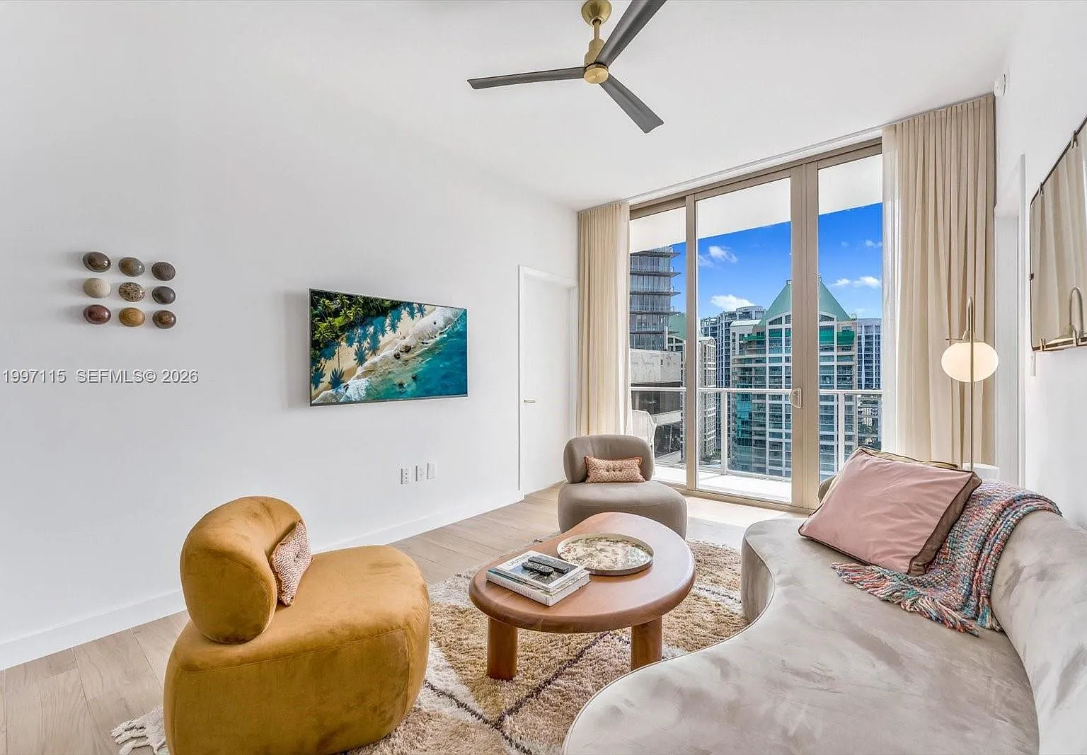 2 bed, 2.0 bath, 845 sqft, $10,000 — Photo 1