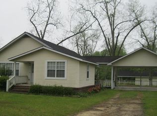 705 E Simon St, Glennville, GA 30427