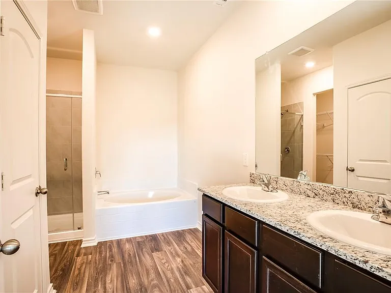 14201 Prairie Sod Ln — Photo 16