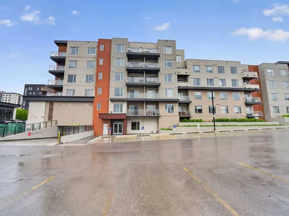 71 S Shawnee Cmn SW #403, Calgary, AB T2Y 0R2