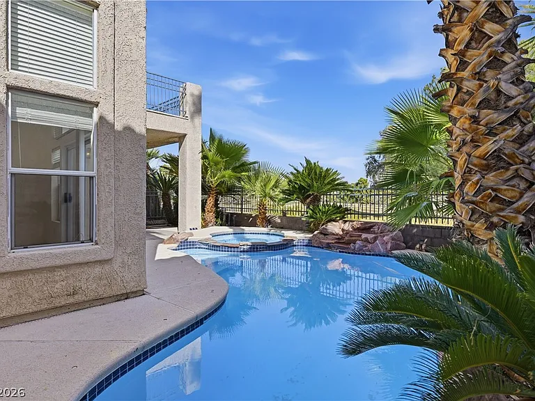 9236 Eagle Ridge Dr — Photo 23